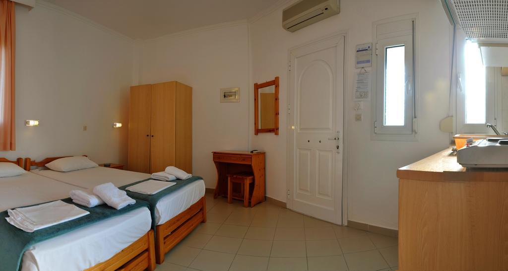 Adonis Hotel Kallithea  Phòng bức ảnh